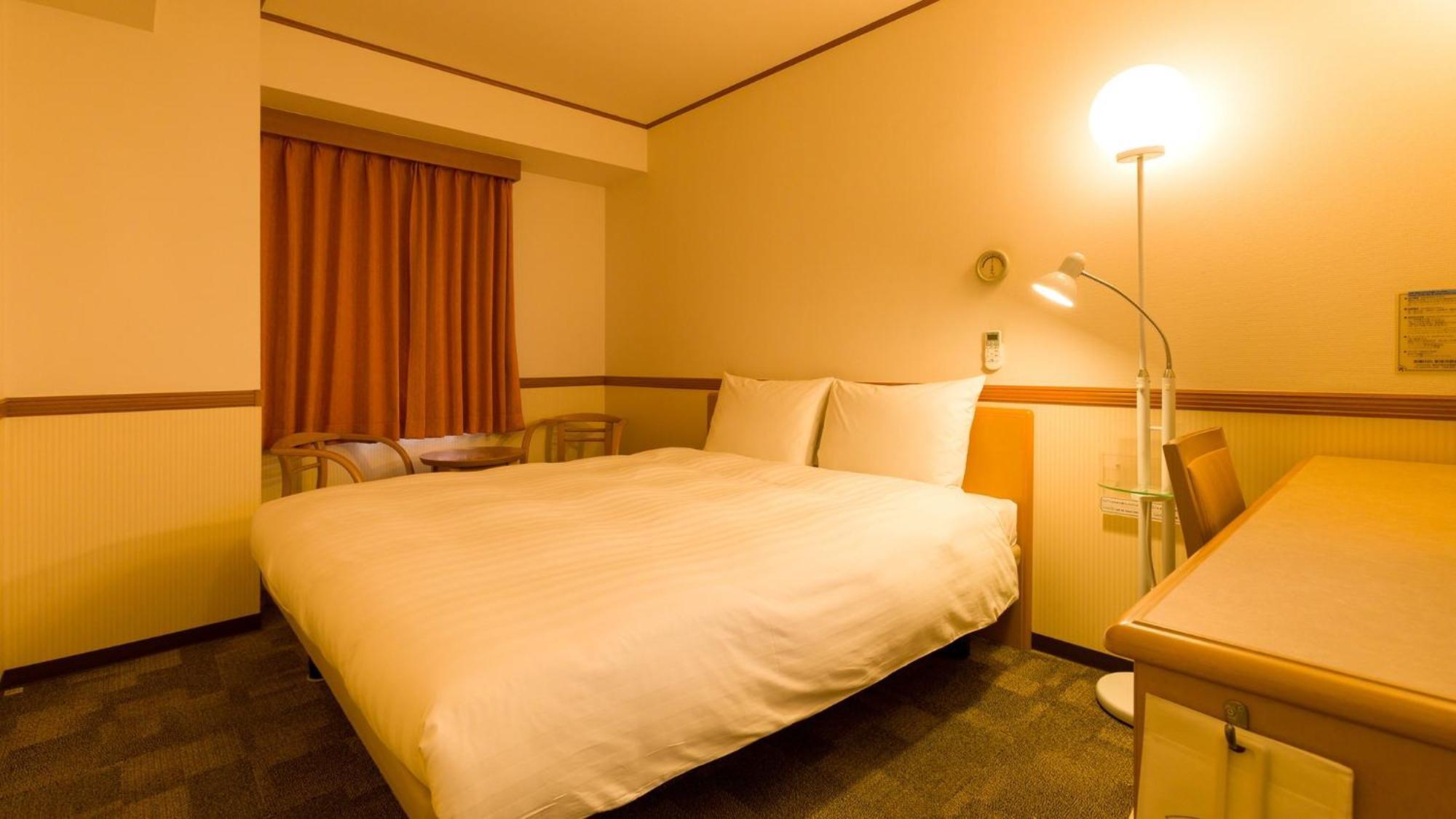 Toyoko Inn Kobe Sannomiya-Eki Higashi Room photo